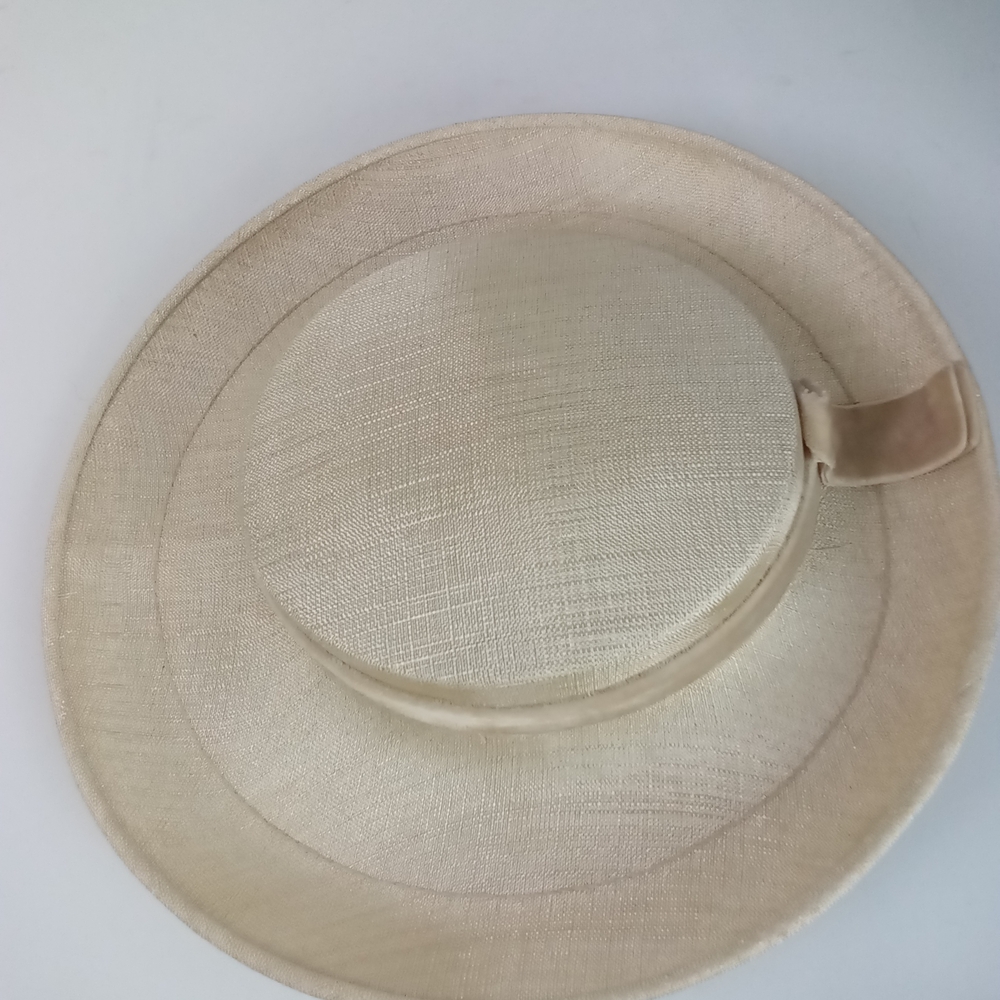 Vintage 50s Silk Linen Elegant Cream Hat Velvet Ribbon Women's Hat